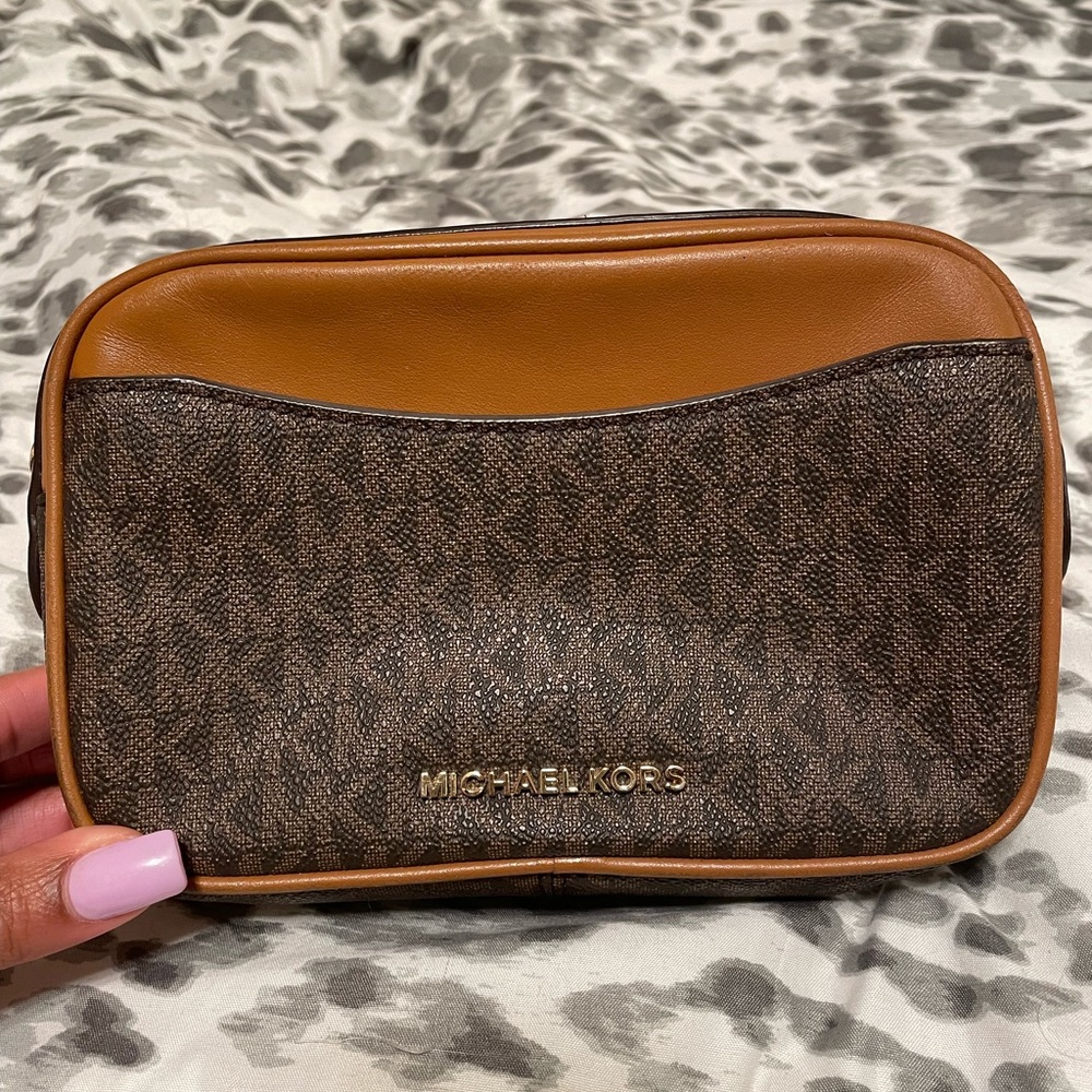 NWOT Michael Kors Fanny Pack Crossbody bag